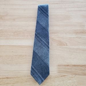 Vintage Woolcrofter By Wembley Neck Tie Gray Striped
